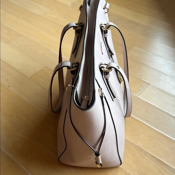 Michael Kors Tan Leather Tote Bag - Picture 11 of 14